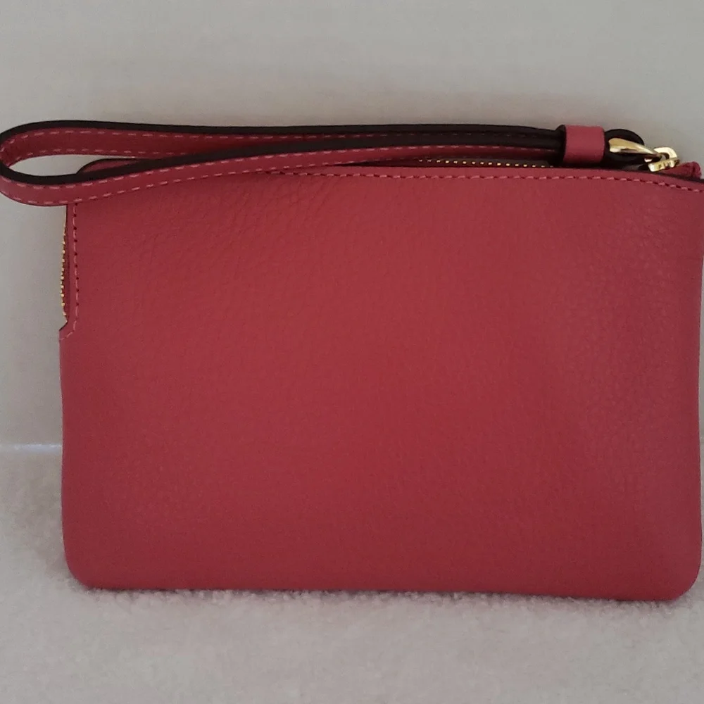 Coach | NWT Women's Corner Zip Embossed with the Classis Horse and Carriage - Picture 3 of 7